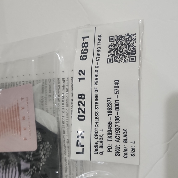 Crotchless string of Pearls thong (XS - XL) - Picture 5 of 5